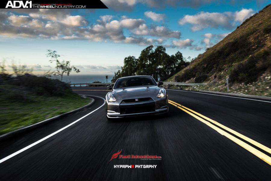  Nissan GT-R on ADV.1 Wheels (ADV50MV1SL) 2015 года  (фото 5 из 36)